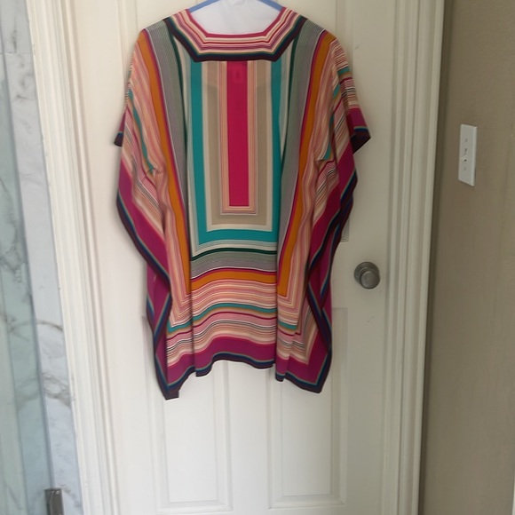 Trina Turk kaftan freshly dry cleaned , no stains or rips. - Picture 6 of 6